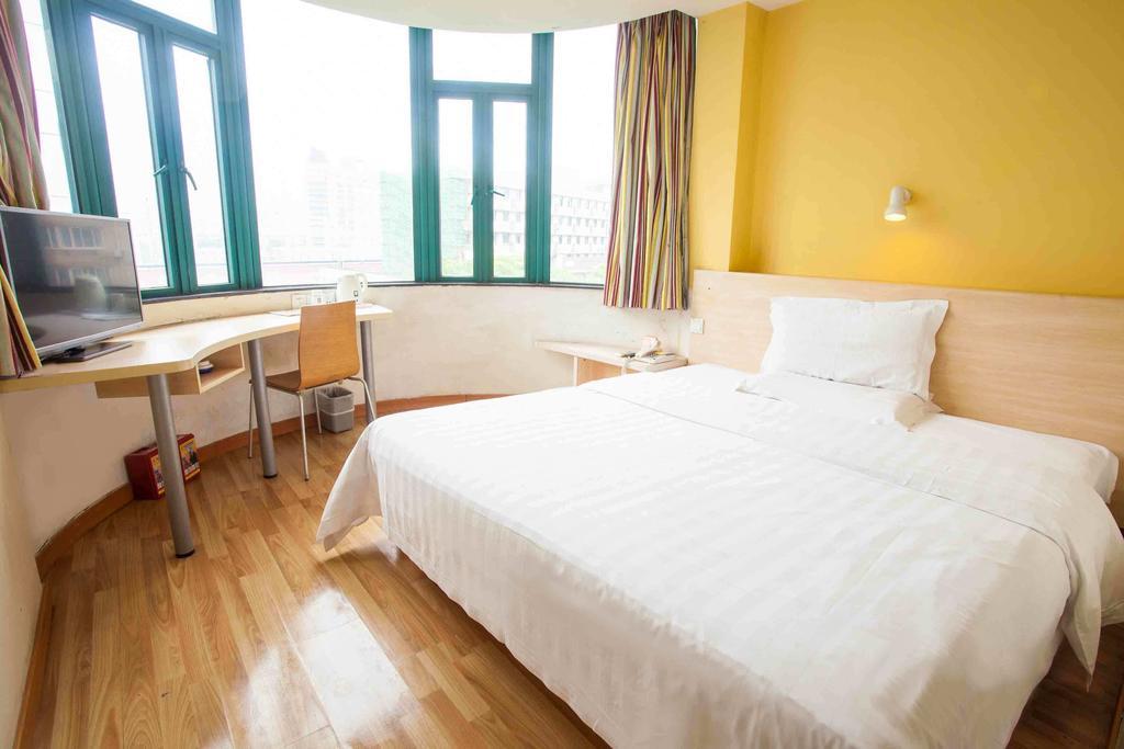 7Days Inn Sanqiao Hou Ba Guiyang  Kamer foto